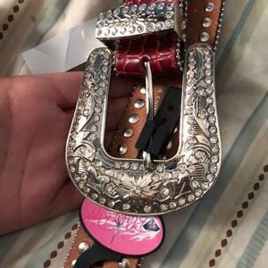 Beautiful brand new belt